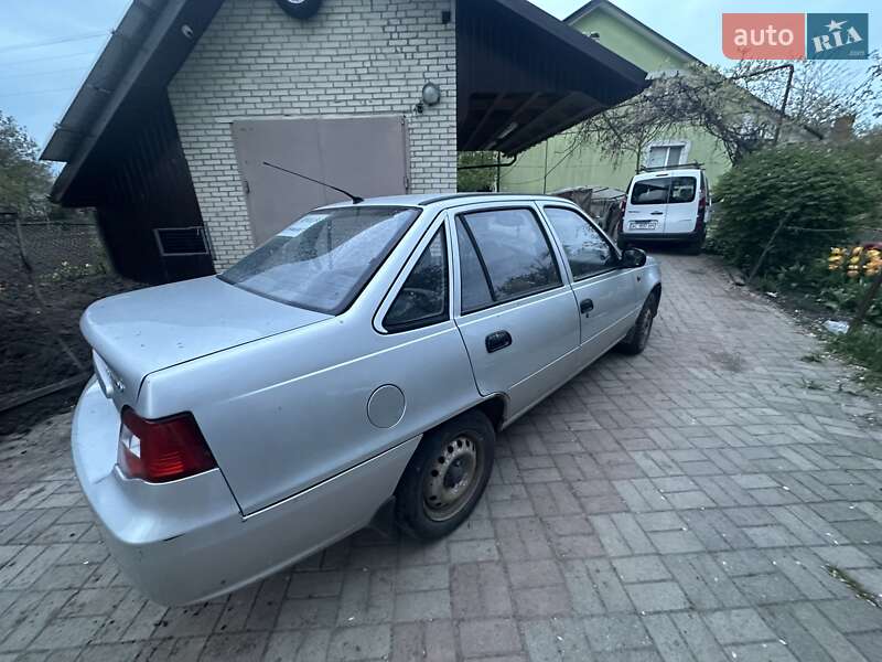 Седан Daewoo Nexia 2011 в Луцьку