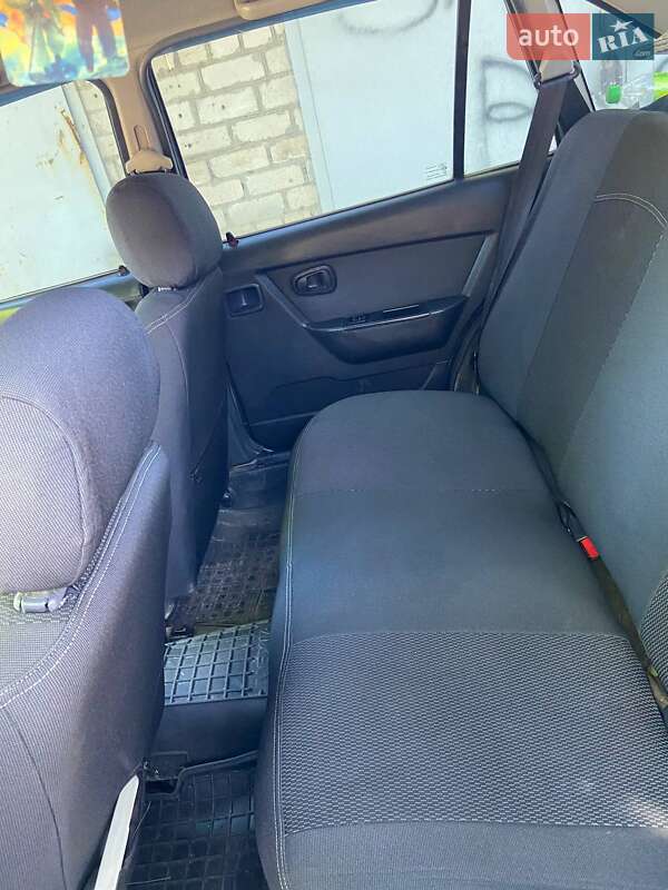 Седан Daewoo Nexia 2009 в Кривом Роге