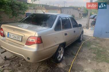 Седан Daewoo Nexia 2008 в 