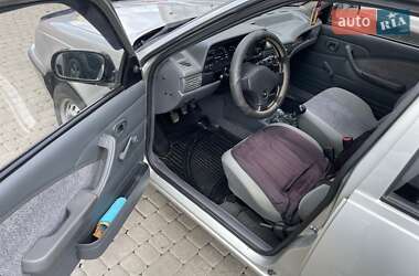 Седан Daewoo Nexia 2005 в Хусті