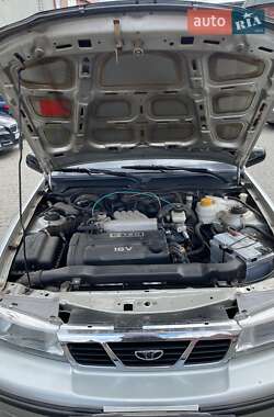 Седан Daewoo Nexia 2005 в Хусті