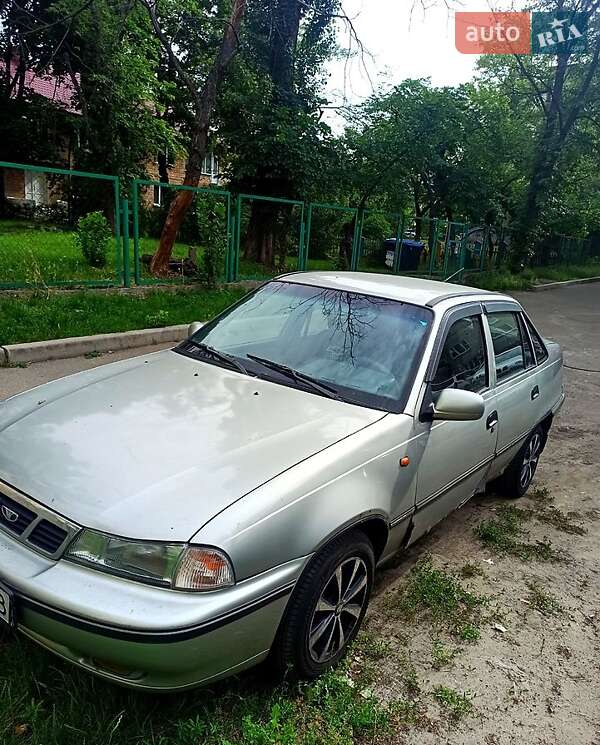 Седан Daewoo Nexia 2006 в 
