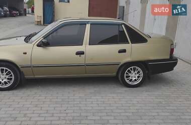 Седан Daewoo Nexia 2008 в 