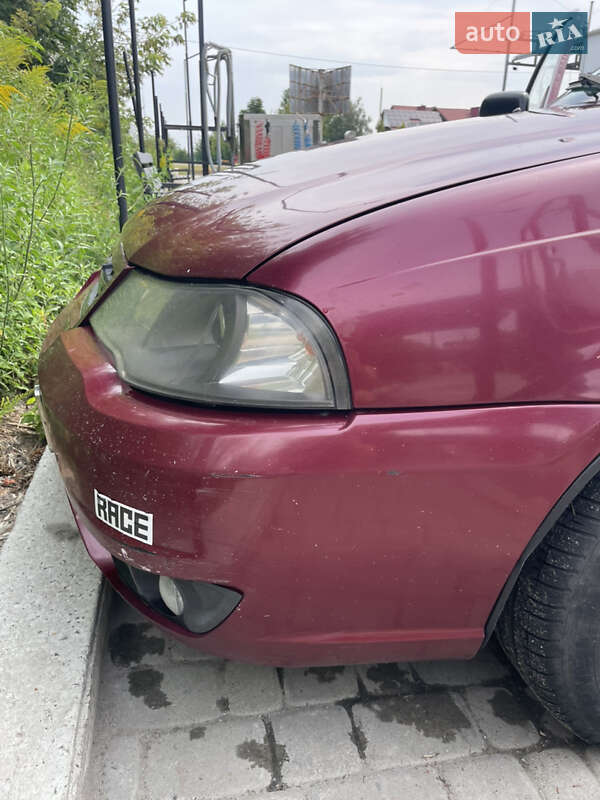 Седан Daewoo Nexia 2008 в Львові