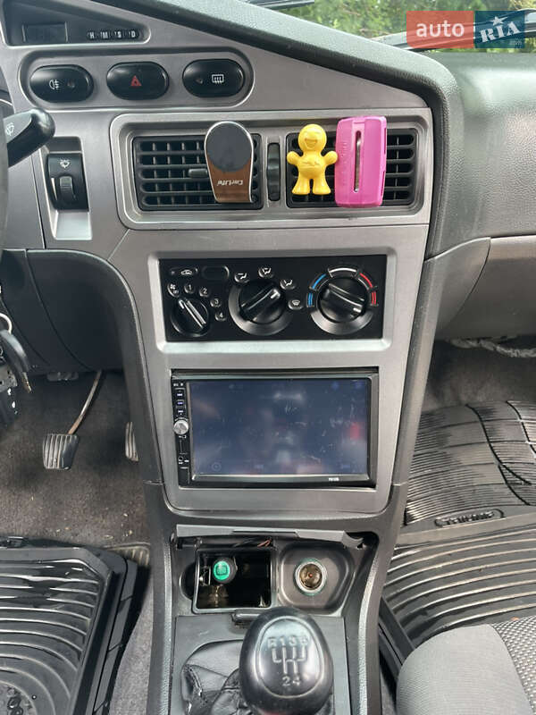 Седан Daewoo Nexia 2008 в Львові