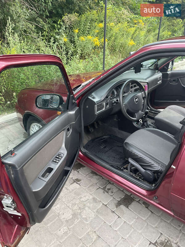 Седан Daewoo Nexia 2008 в Львові