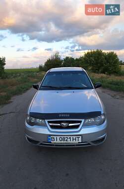 Седан Daewoo Nexia 2011 в Глобине