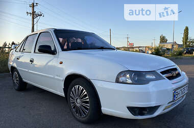 Седан Daewoo Nexia 2012 в Коблеве