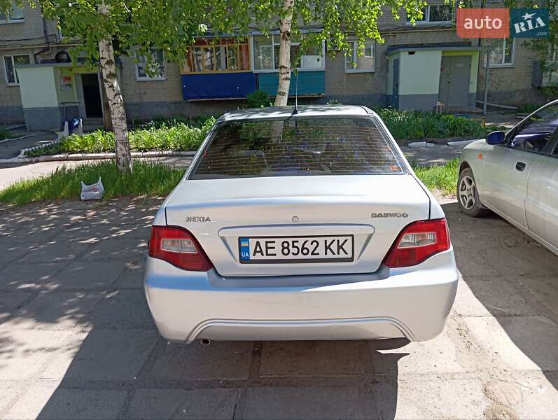 Седан Daewoo Nexia 2010 в Павлограде