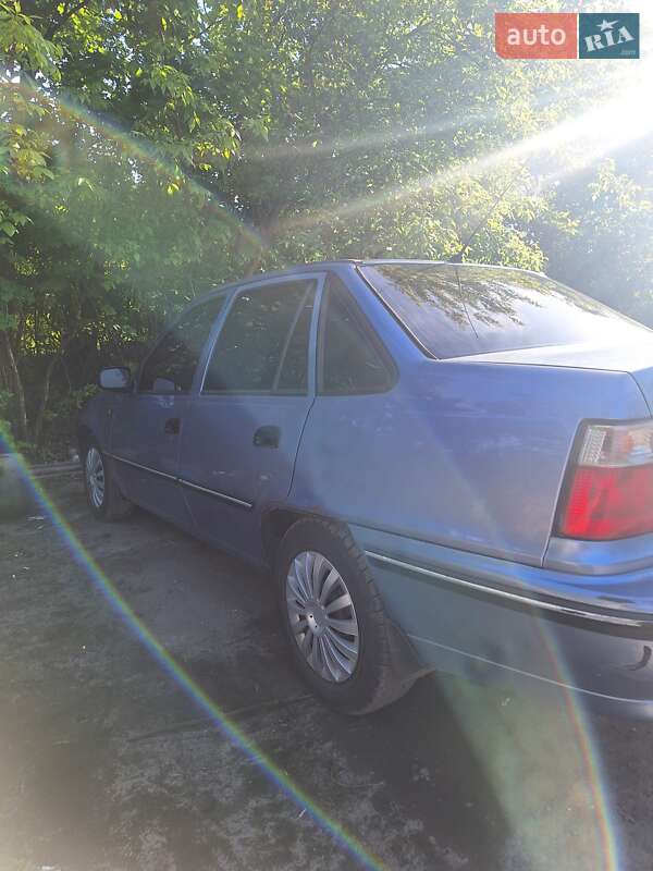 Седан Daewoo Nexia 2008 в Одессе