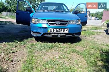 Седан Daewoo Nexia 2010 в 