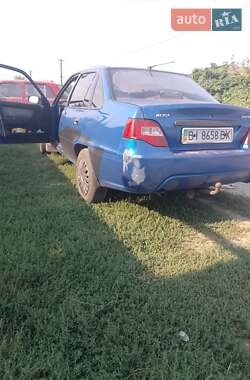 Седан Daewoo Nexia 2010 в 