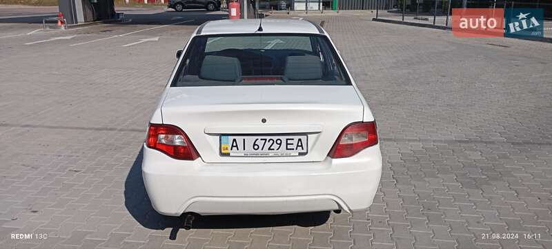 Седан Daewoo Nexia 2012 в Києві