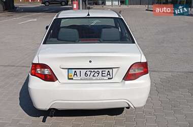 Седан Daewoo Nexia 2012 в 