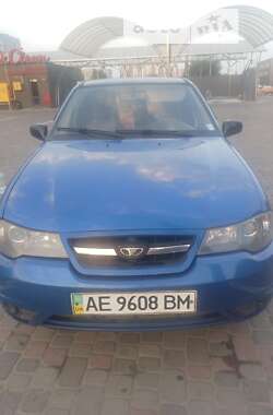 Седан Daewoo Nexia 2010 в Днепре