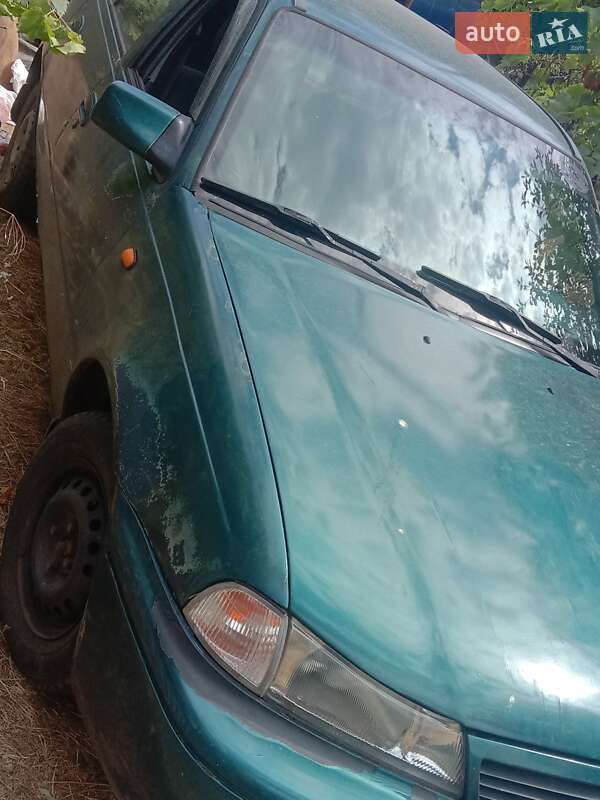 Седан Daewoo Nexia 1995 в Дніпрі
