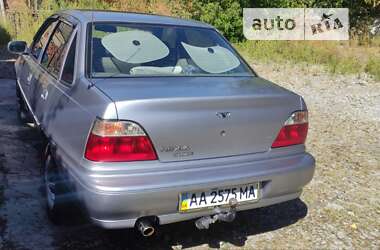 Седан Daewoo Nexia 1997 в Городенці