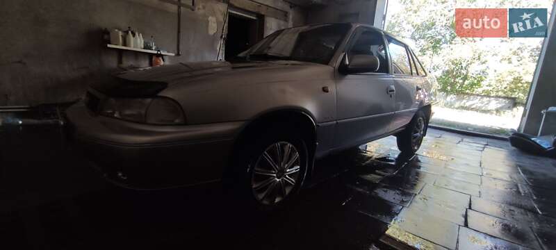 Седан Daewoo Nexia 1997 в Городенке