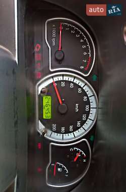 Седан Daewoo Nexia 2011 в 