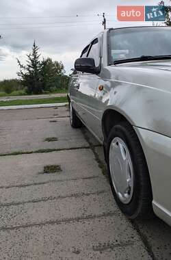 Седан Daewoo Nexia 2008 в 