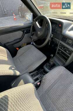 Седан Daewoo Nexia 1997 в 