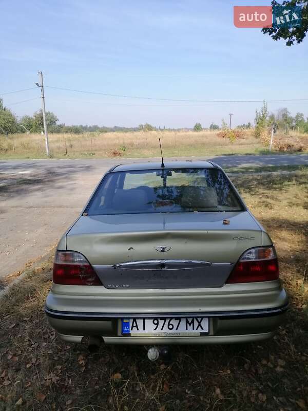 Седан Daewoo Nexia 2008 в Бородянке