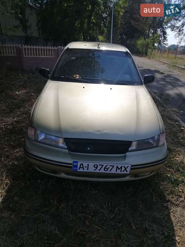 Седан Daewoo Nexia 2008 в Бородянке