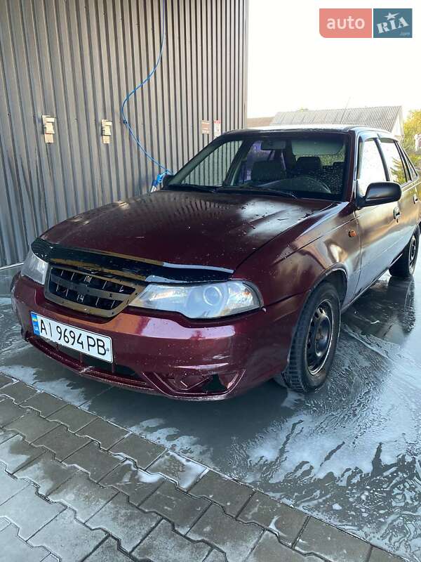 Седан Daewoo Nexia 2010 в Петропавлівській Борщагівці