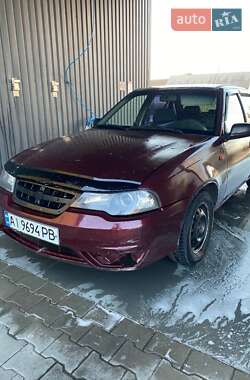 Седан Daewoo Nexia 2010 в Петропавловской Борщаговке