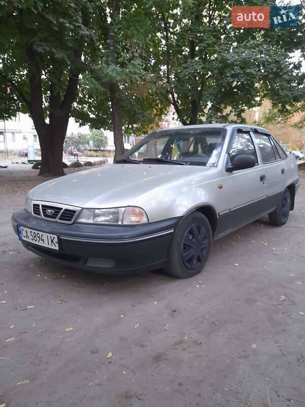 Седан Daewoo Nexia 2008 в 