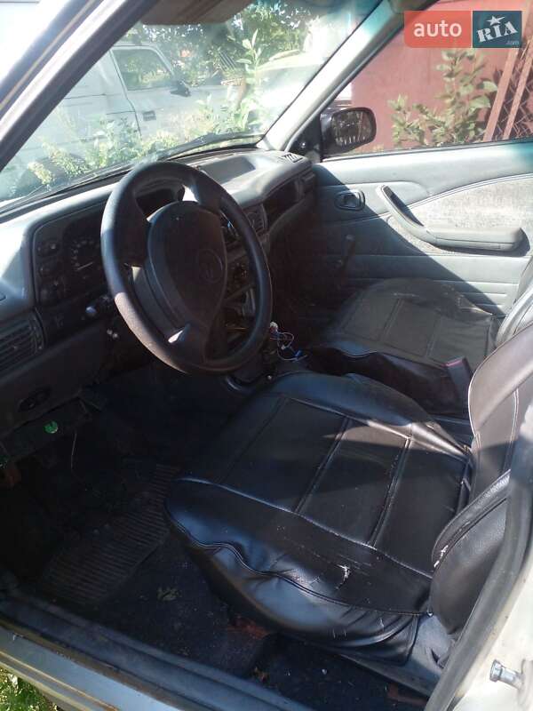 Седан Daewoo Nexia 2007 в Козинцах