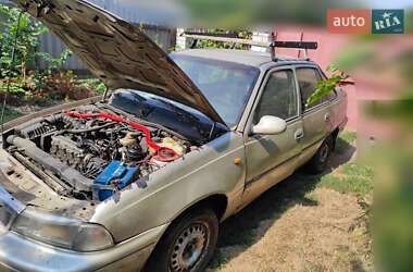 Седан Daewoo Nexia 1995 в 