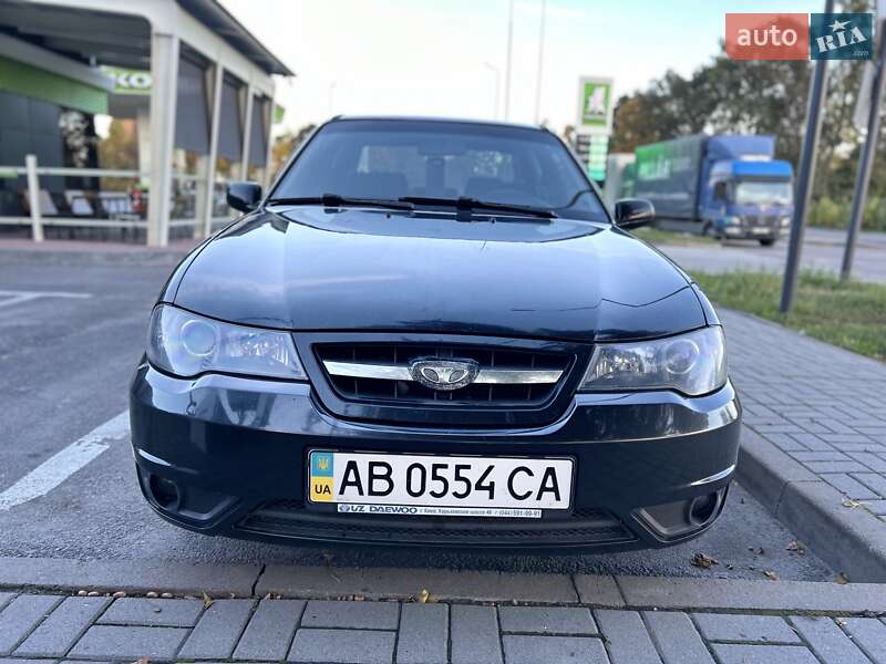Седан Daewoo Nexia 2012 в Казатине
