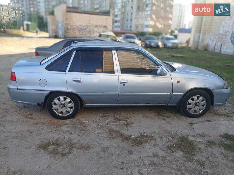 Седан Daewoo Nexia 2012 в Киеве