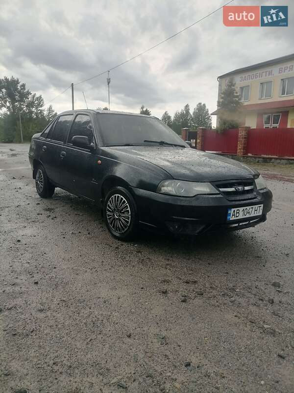 Седан Daewoo Nexia 2011 в Литине