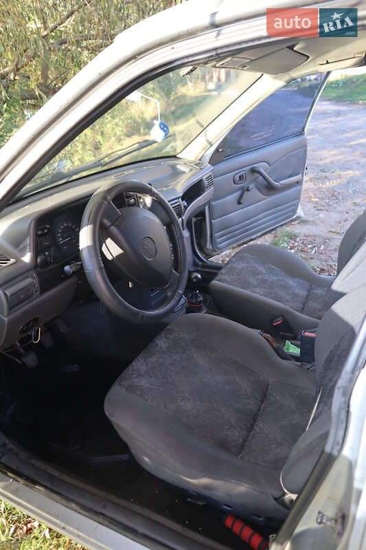 Седан Daewoo Nexia 2007 в Умані