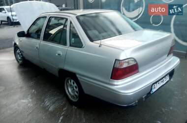 Седан Daewoo Nexia 1995 в Коломые