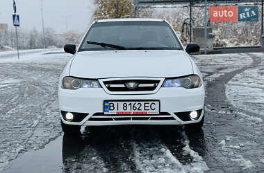 Седан Daewoo Nexia 2008 в Полтаве