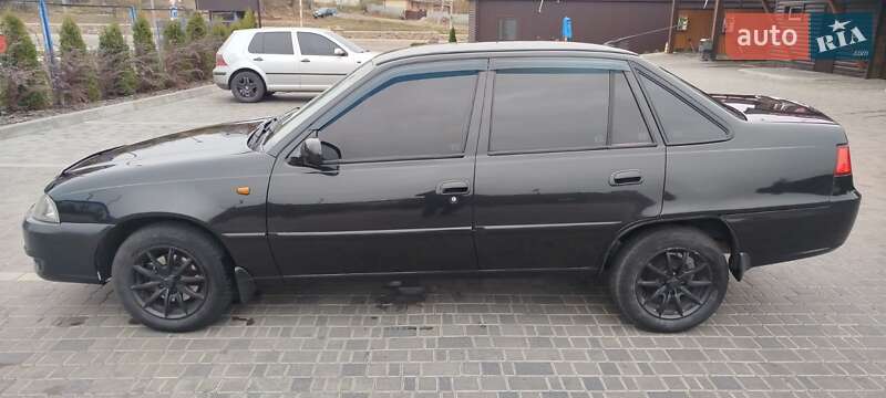 Седан Daewoo Nexia 2011 в Новоукраинке