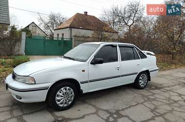 Седан Daewoo Nexia 2004 в Новомосковске