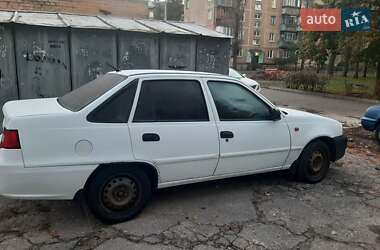 Седан Daewoo Nexia 2010 в Киеве