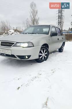 Седан Daewoo Nexia 2008 в Малині