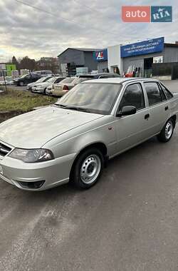 Седан Daewoo Nexia 2008 в Хмельницькому