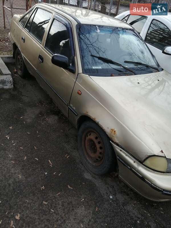 Седан Daewoo Nexia 2008 в Киеве