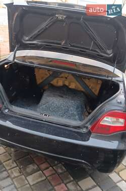 Седан Daewoo Nexia 2011 в 