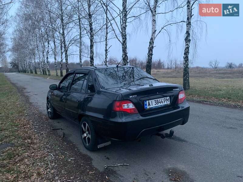 Седан Daewoo Nexia 2012 в Переяславе