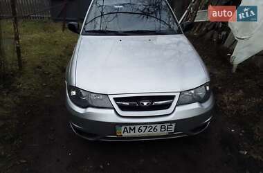 Седан Daewoo Nexia 2011 в 