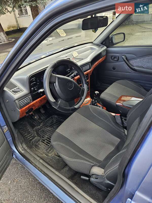 Седан Daewoo Nexia 2007 в Жовтих Водах