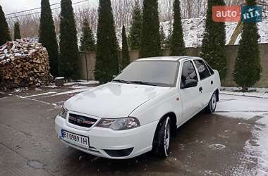 Седан Daewoo Nexia 2011 в Лубнах