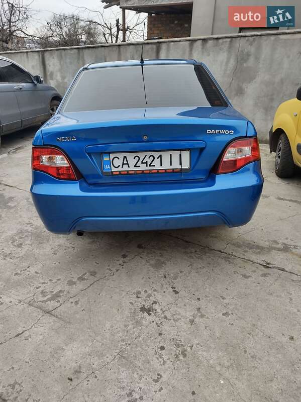Седан Daewoo Nexia 2012 в Умани